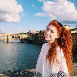 Meet your Posher, Nicole